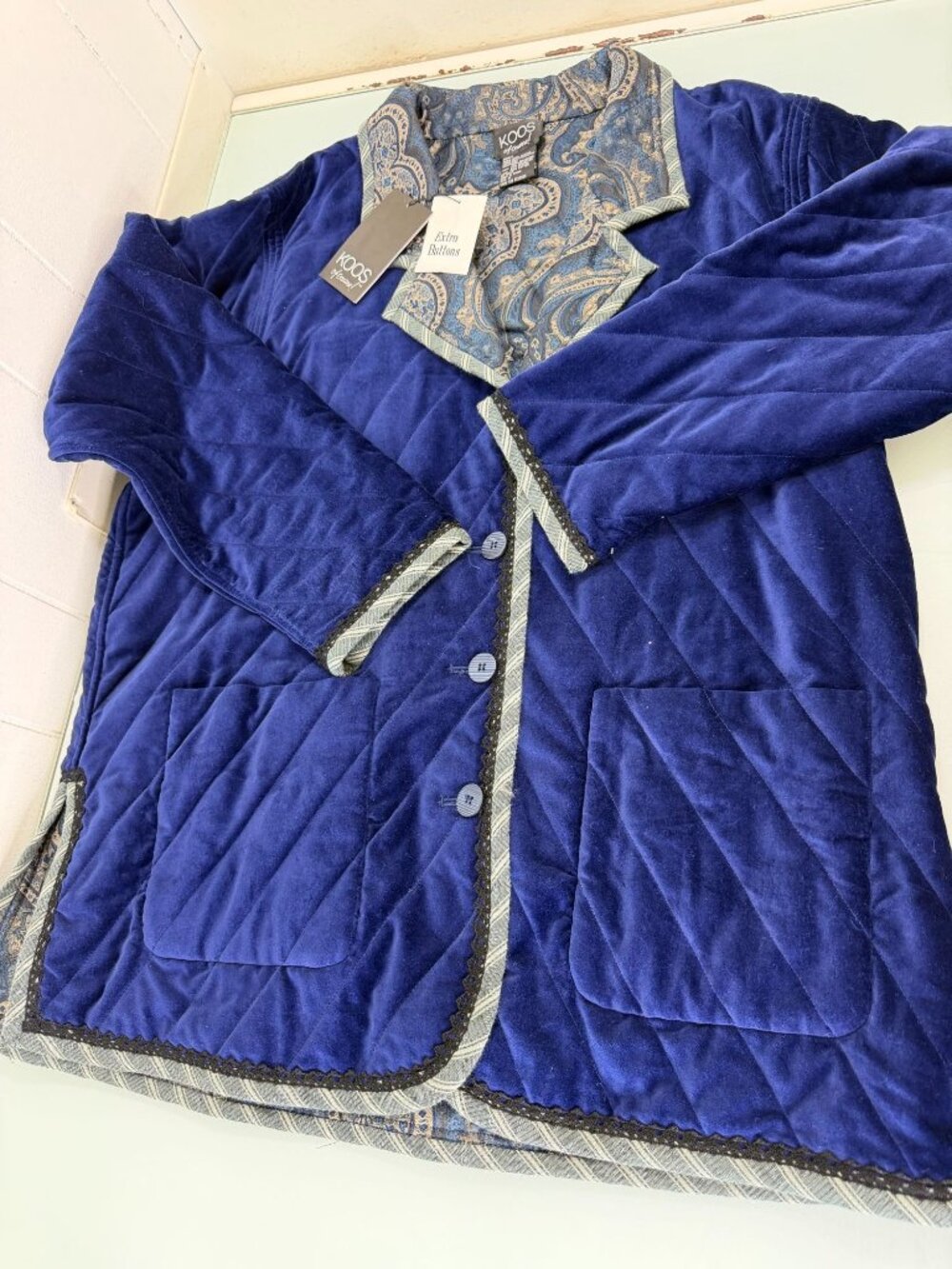 New Reversible Blue Velvet Quilted Paisley Jacket Women's Plus Size 1X NWT